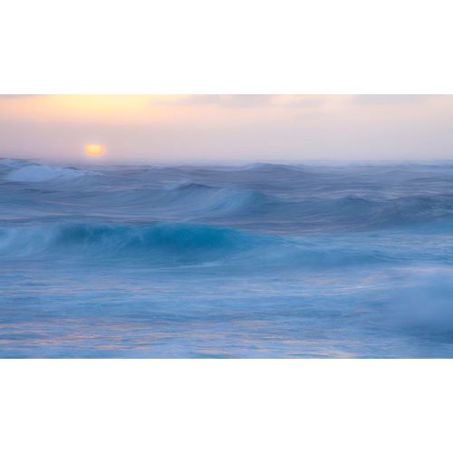 Hawaii-Oahu-North Shore and breaking waves